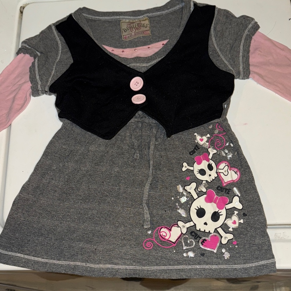 Beautees Brand Skulls & Hearts Shirt Girls!!!